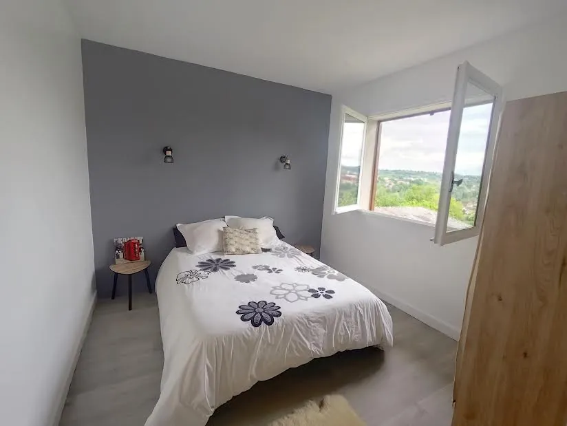 Maison de 90 m² à Villefranche de Rouergue avec jardin et sous-sol 