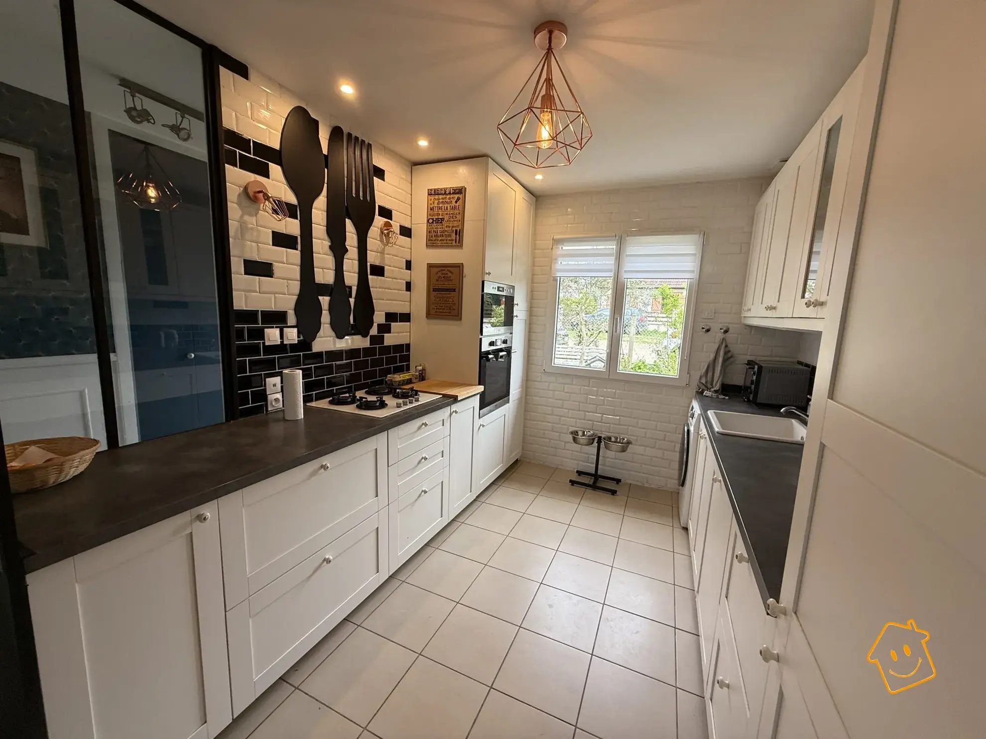 Maison de plain-pied à vendre à Mehun-sur-Yèvre avec jardin et garage 