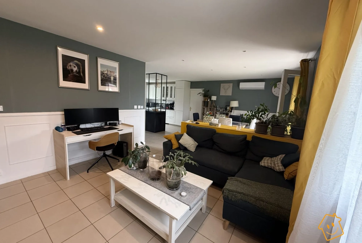 Maison de plain-pied à vendre à Mehun-sur-Yèvre avec jardin et garage 
