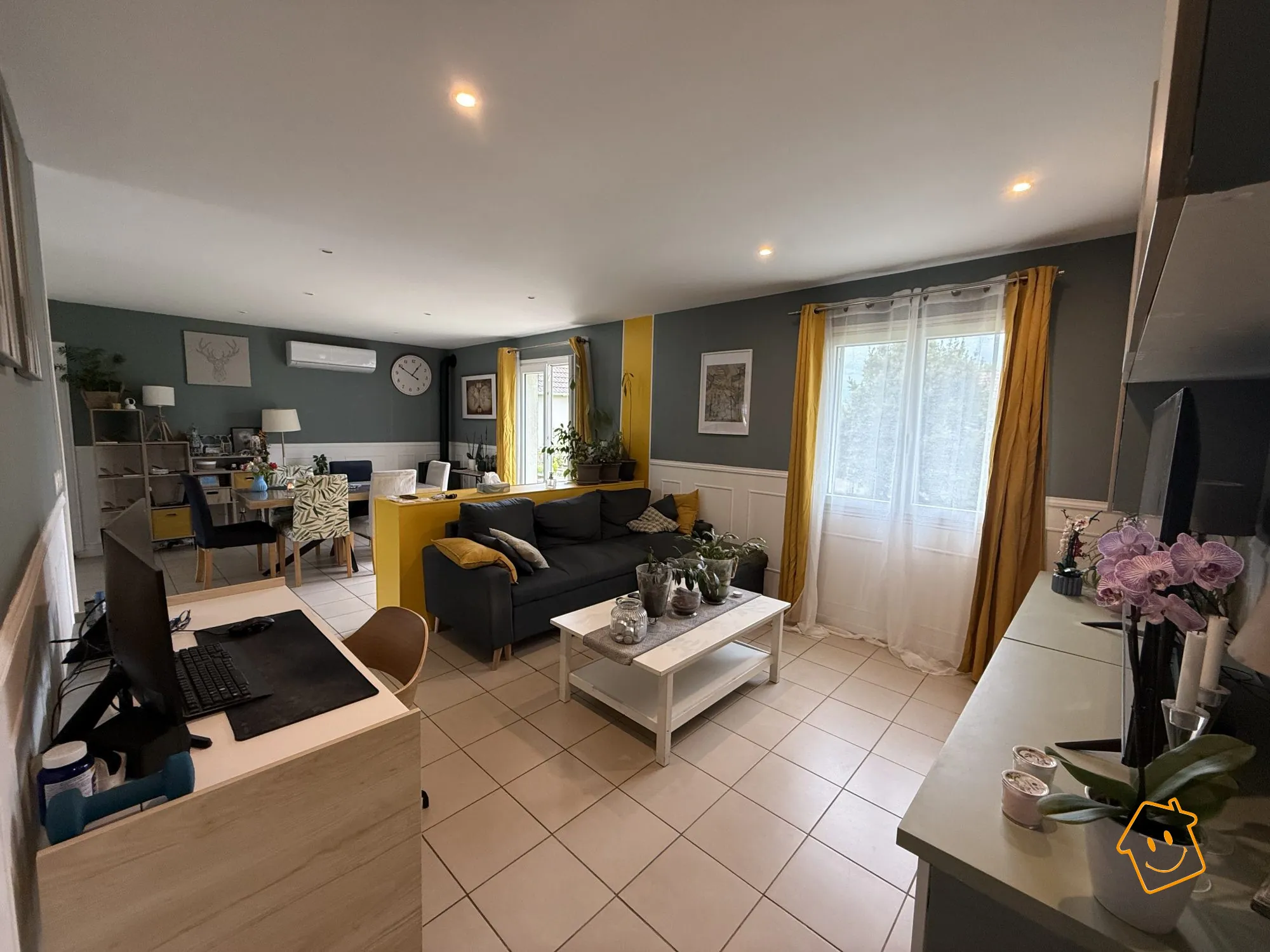 Maison de plain-pied à vendre à Mehun-sur-Yèvre avec jardin et garage 