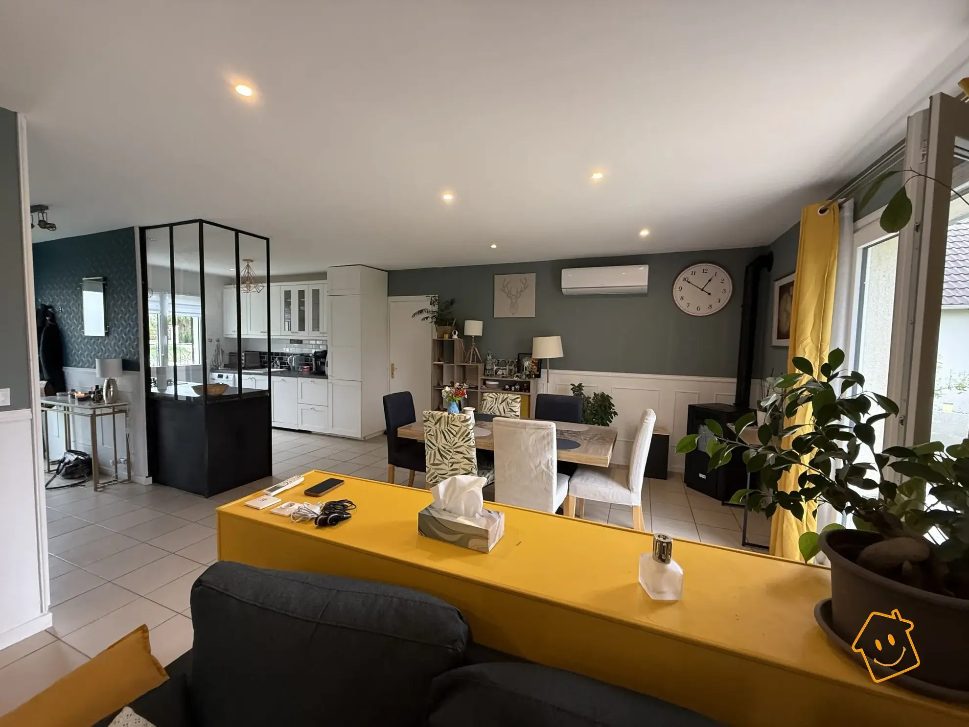 Maison de plain-pied à vendre à Mehun-sur-Yèvre avec jardin et garage 