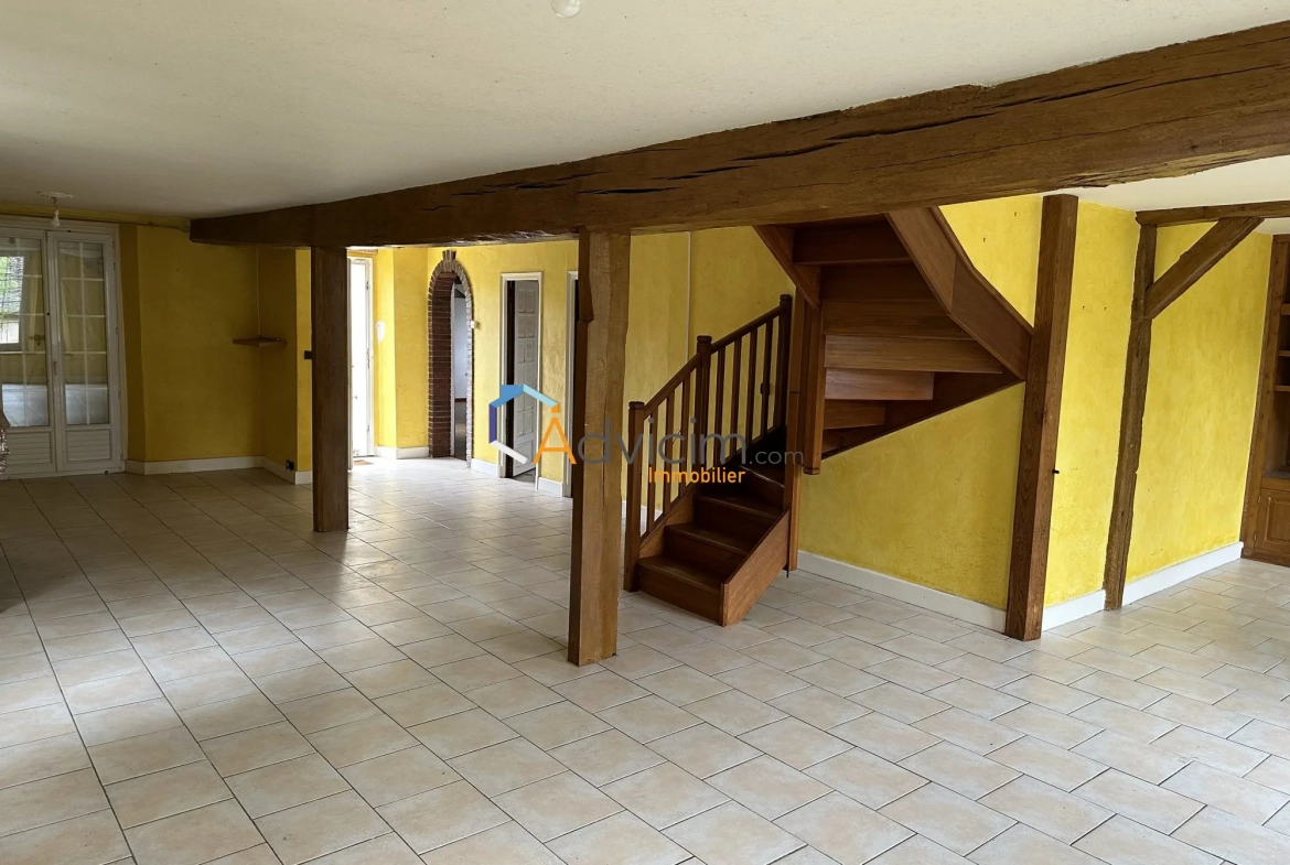 Maison spacieuse avec logement indépendant à Courtenay 45320 