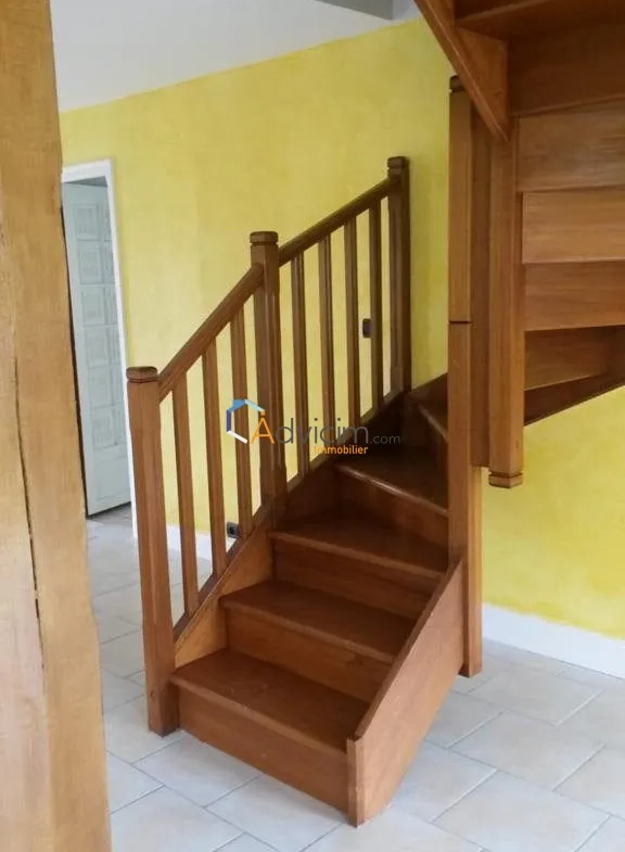 Maison spacieuse avec logement indépendant à Courtenay 45320 