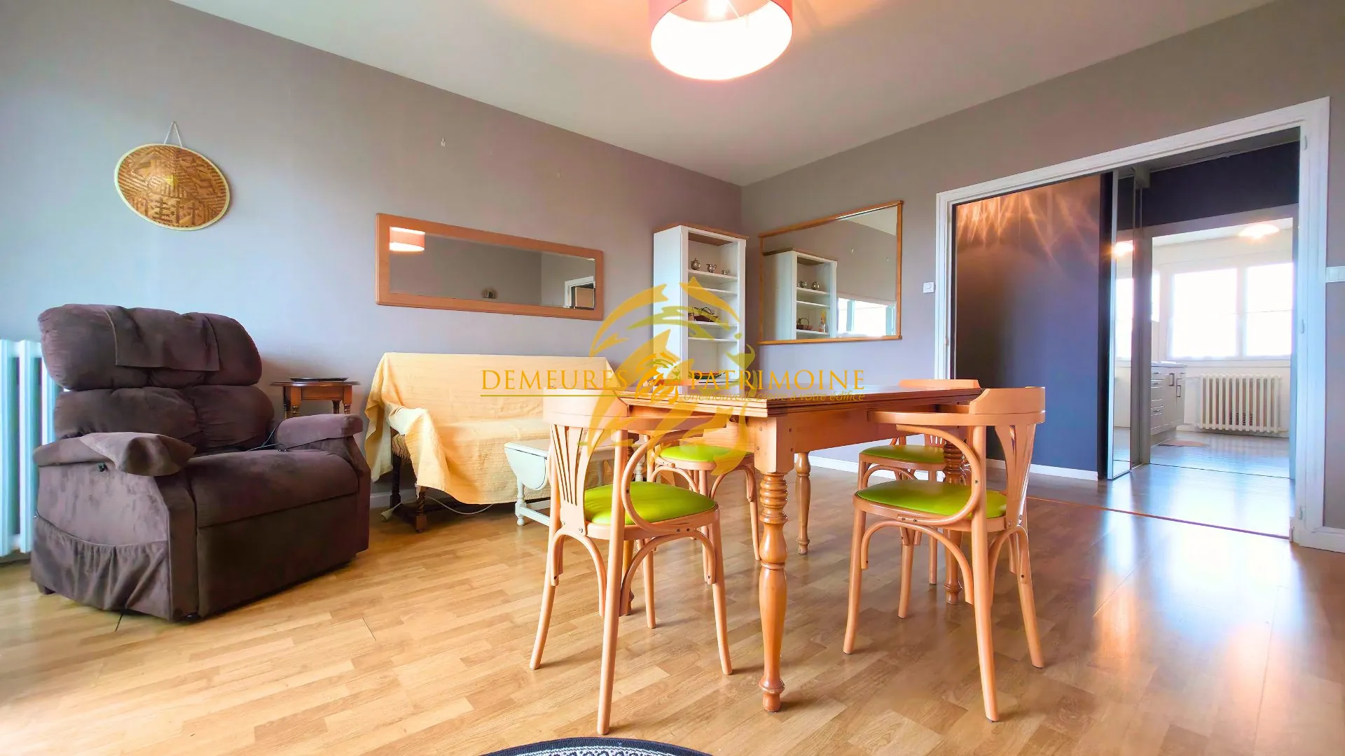 Appartement Meublé T3 de 73 m² avec Balcon et Garage à Soyaux 