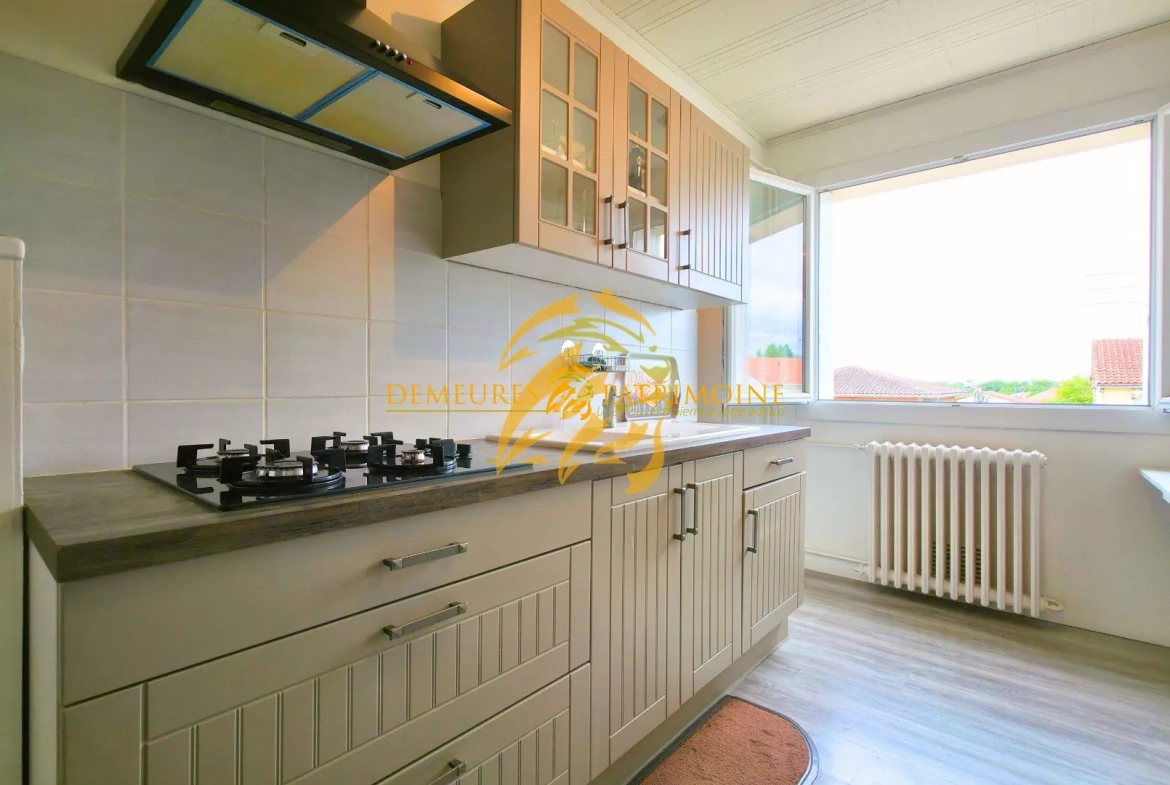 Appartement Meublé T3 de 73 m² avec Balcon et Garage à Soyaux 