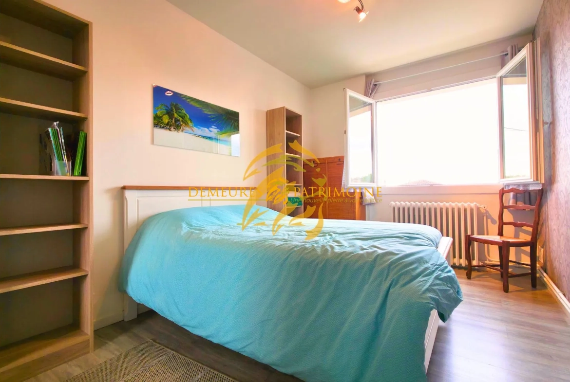 Appartement Meublé T3 de 73 m² avec Balcon et Garage à Soyaux 