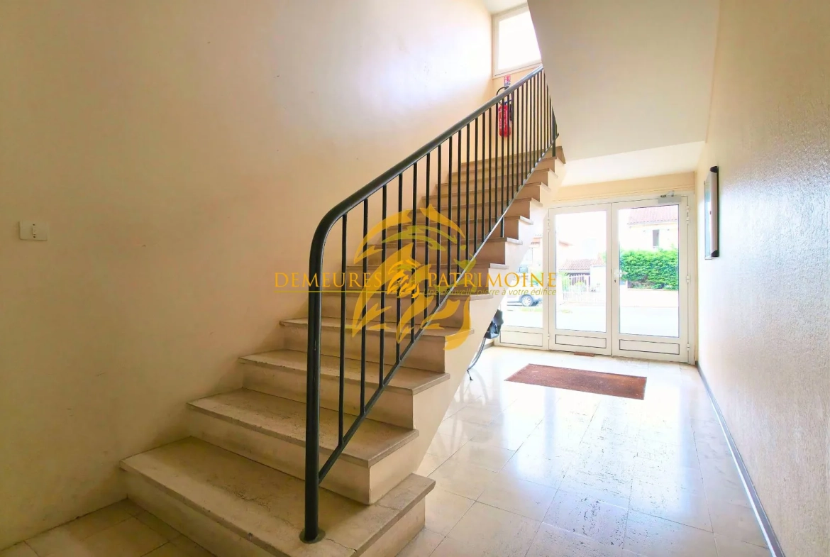 Appartement Meublé T3 de 73 m² avec Balcon et Garage à Soyaux 