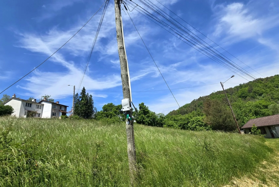 Terrain constructible à Crugey de 3 785 m² avec projet architectural 