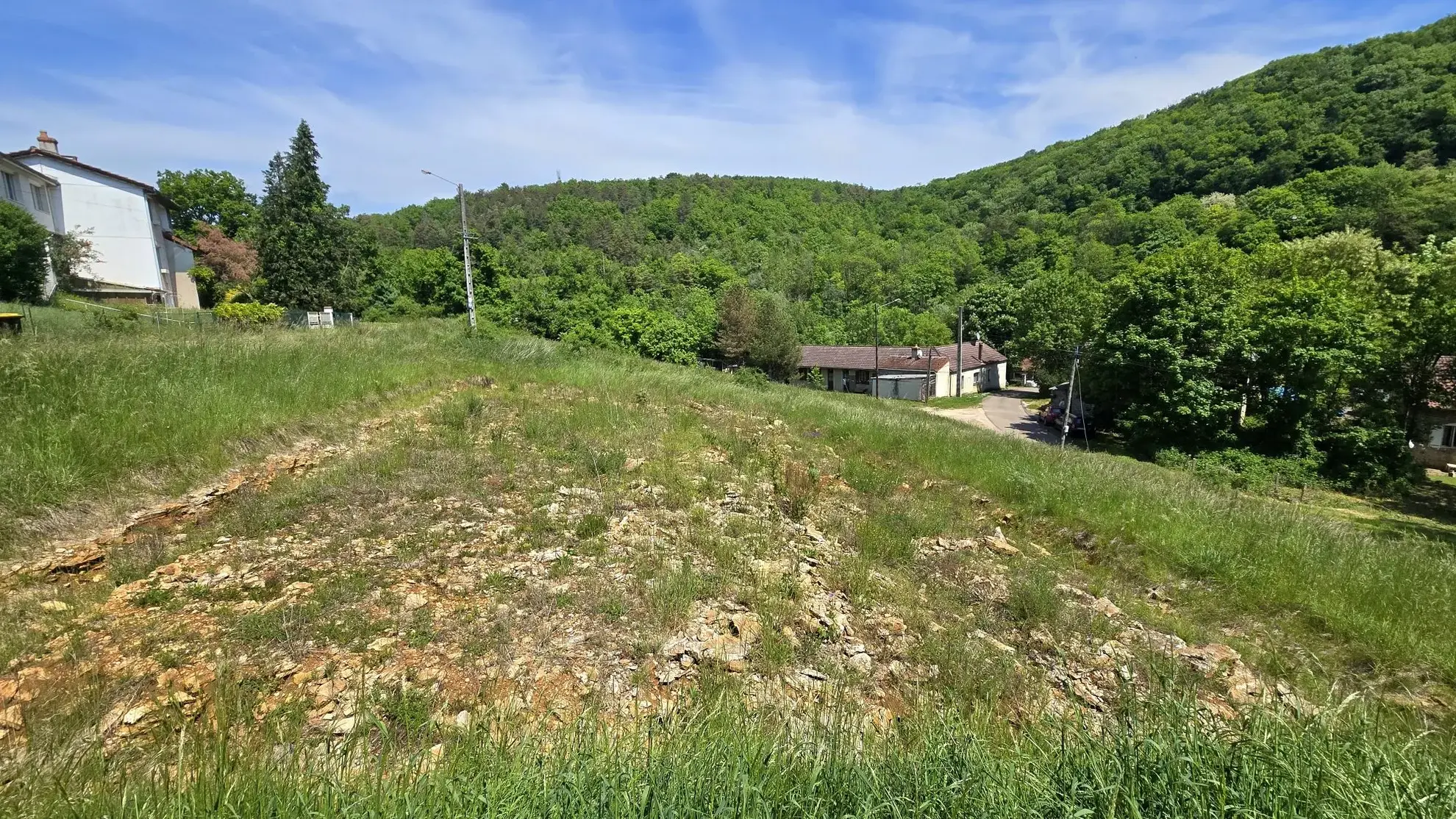 Terrain constructible à Crugey de 3 785 m² avec projet architectural 
