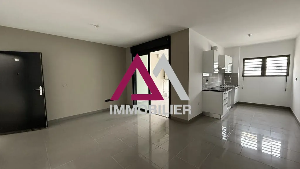 Appartement T3 de standing avec varangue et parking à Saint Denis, Réunion 