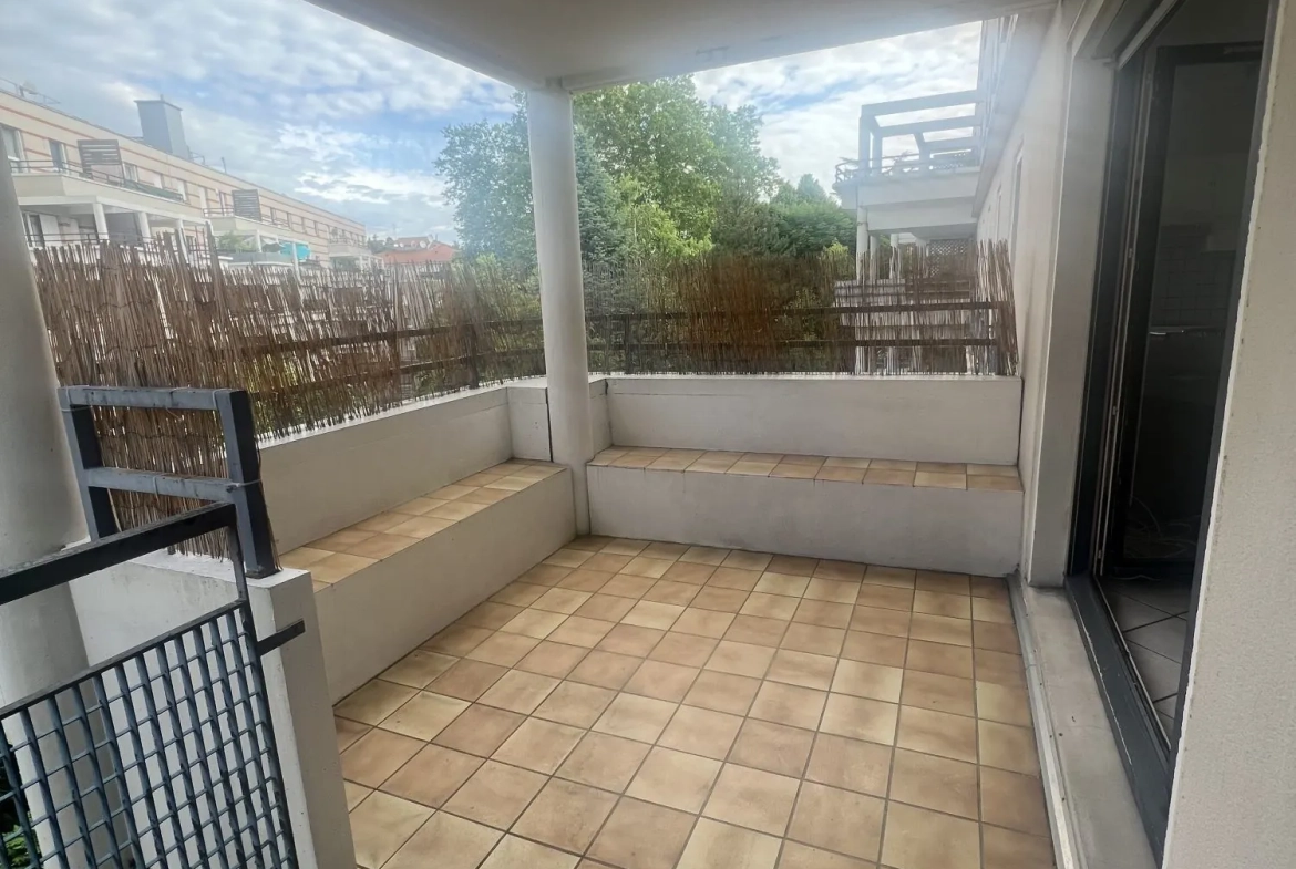 Appartement T3 de 66 m² avec terrasse à Saint-Étienne, hyper centre 