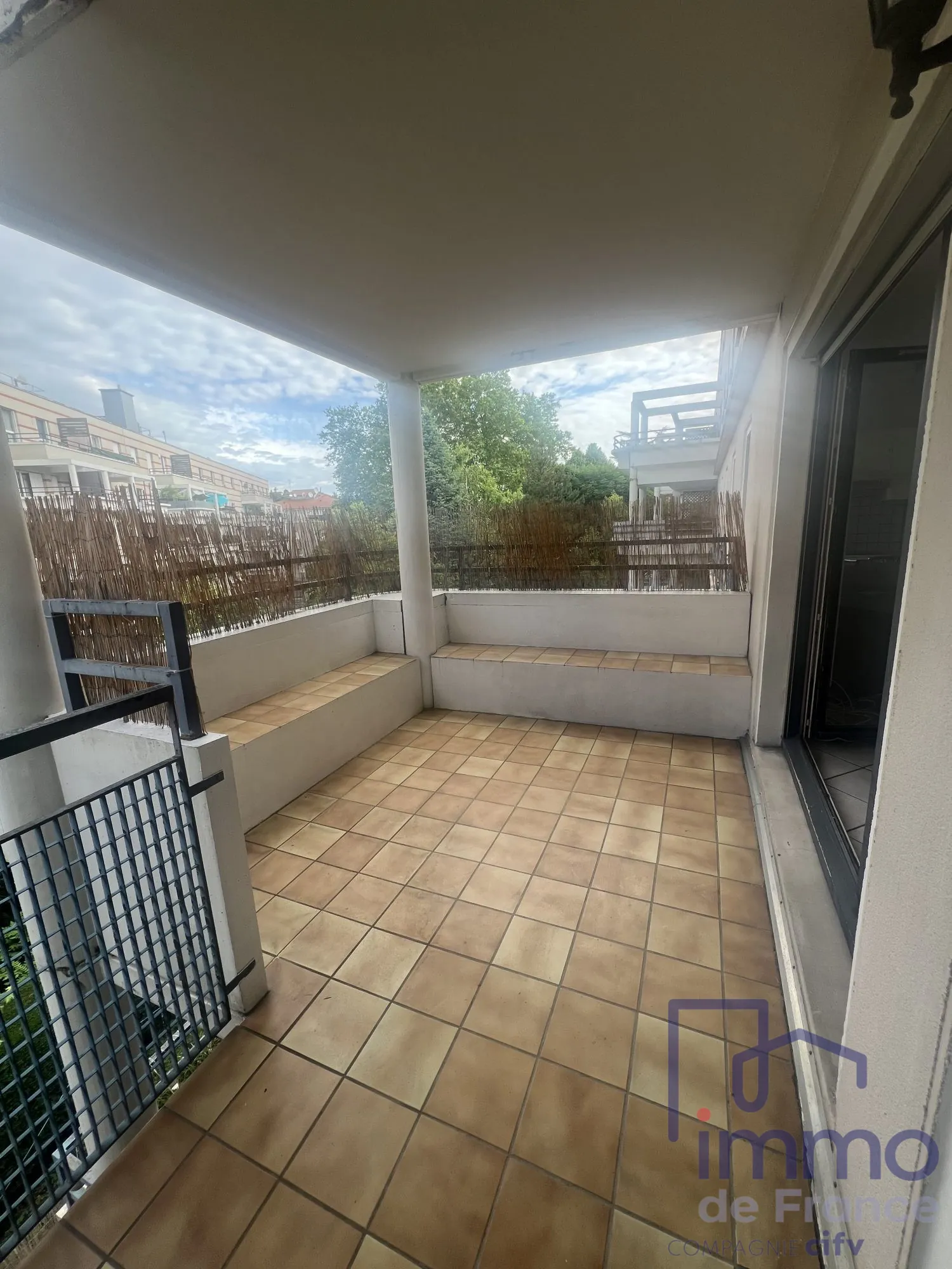 Appartement T3 de 66 m² avec terrasse à Saint-Étienne, hyper centre 