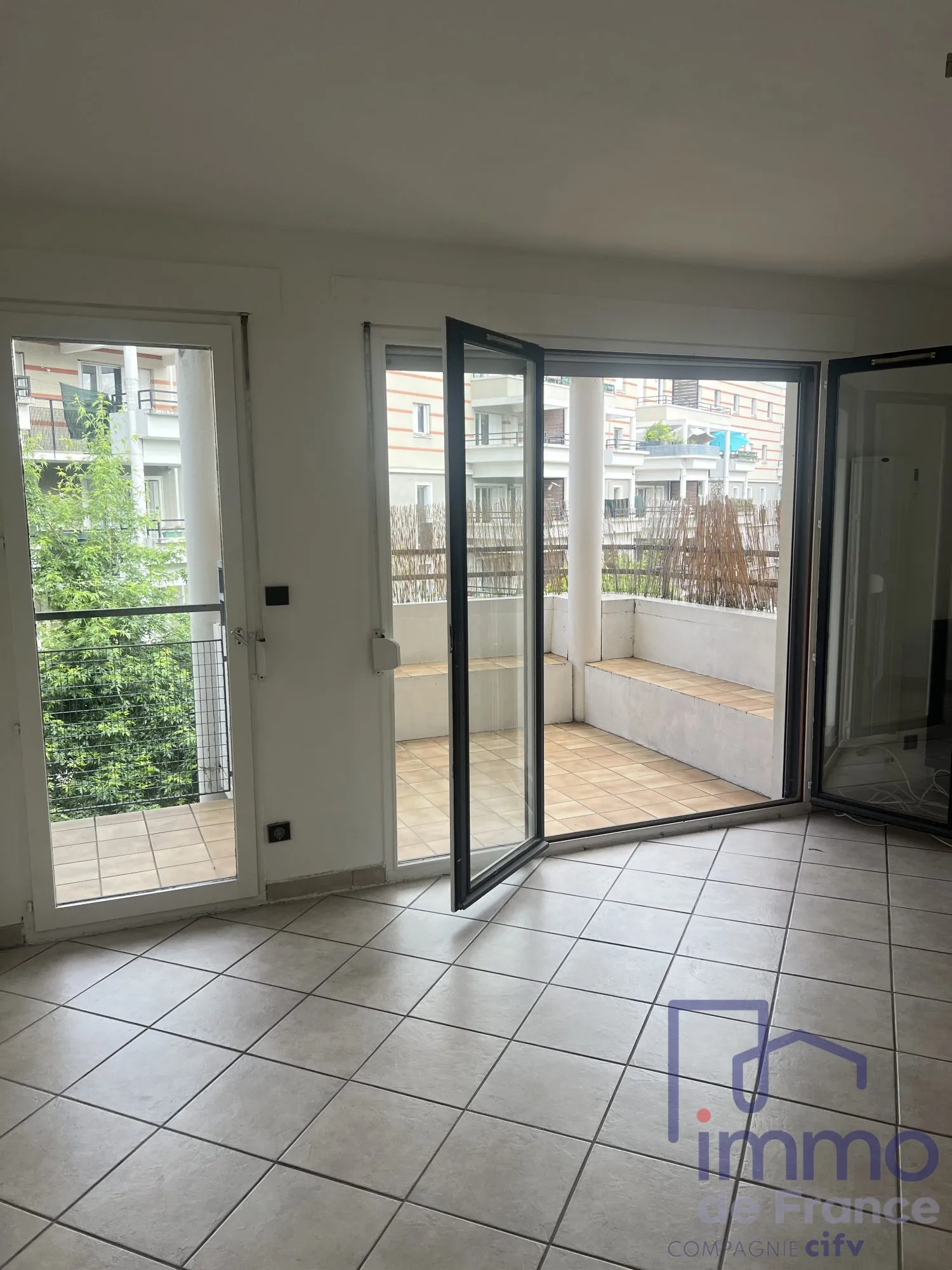 Appartement T3 de 66 m² avec terrasse à Saint-Étienne, hyper centre 