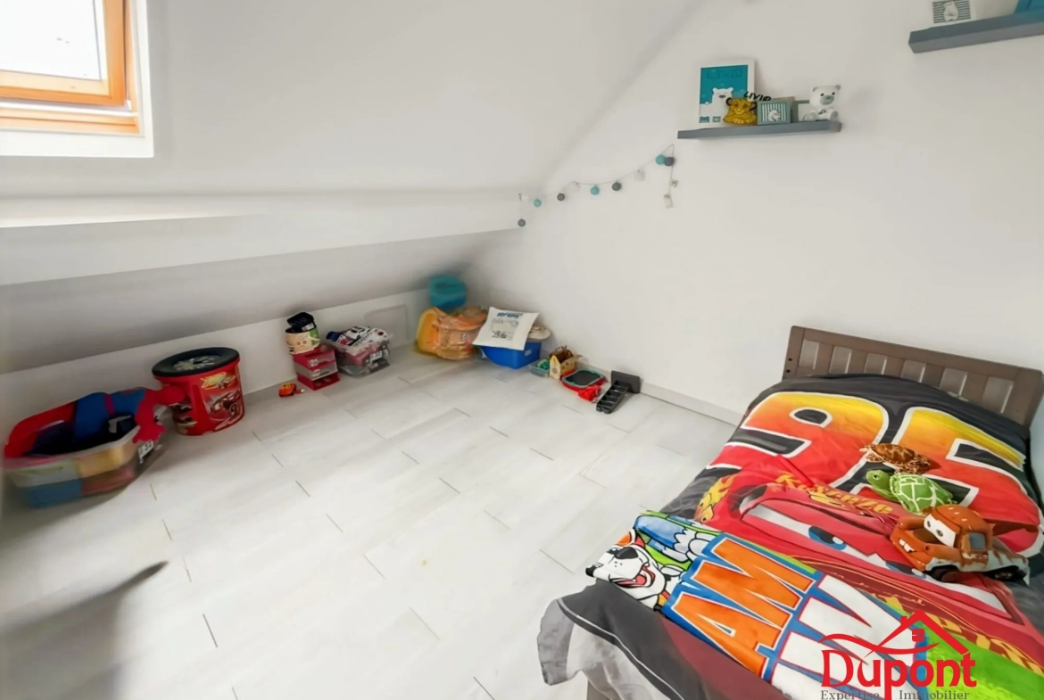 Maison à Fresnes-sur-Escaut avec jardin, 3 chambres, à rénover 