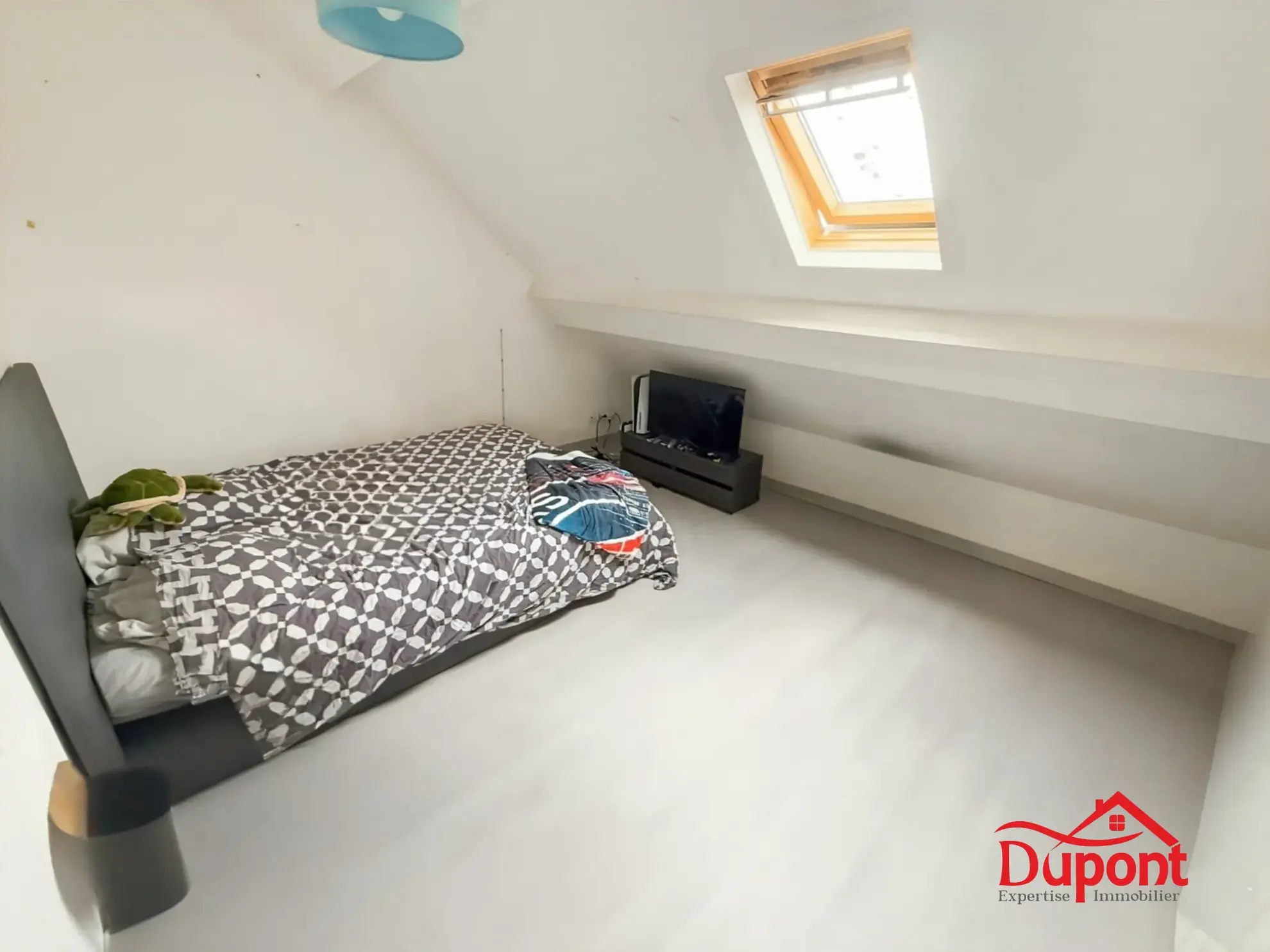 Maison à Fresnes-sur-Escaut avec jardin, 3 chambres, à rénover 