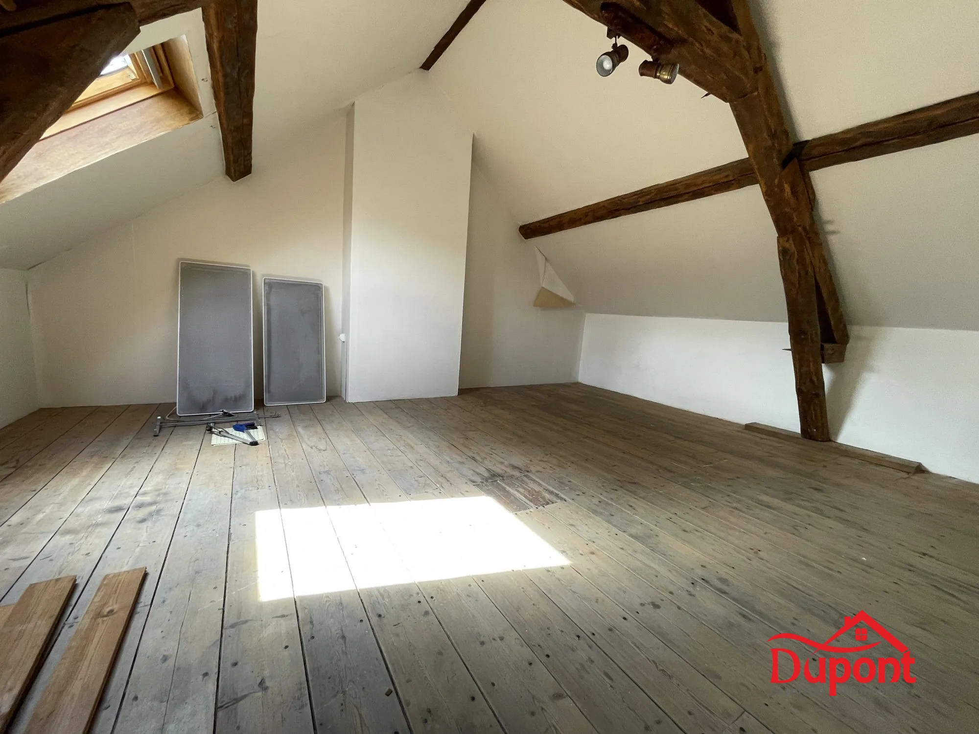 Longère à vendre à Beauvois-en-Cambrésis – Maison individuelle avec dépendances 