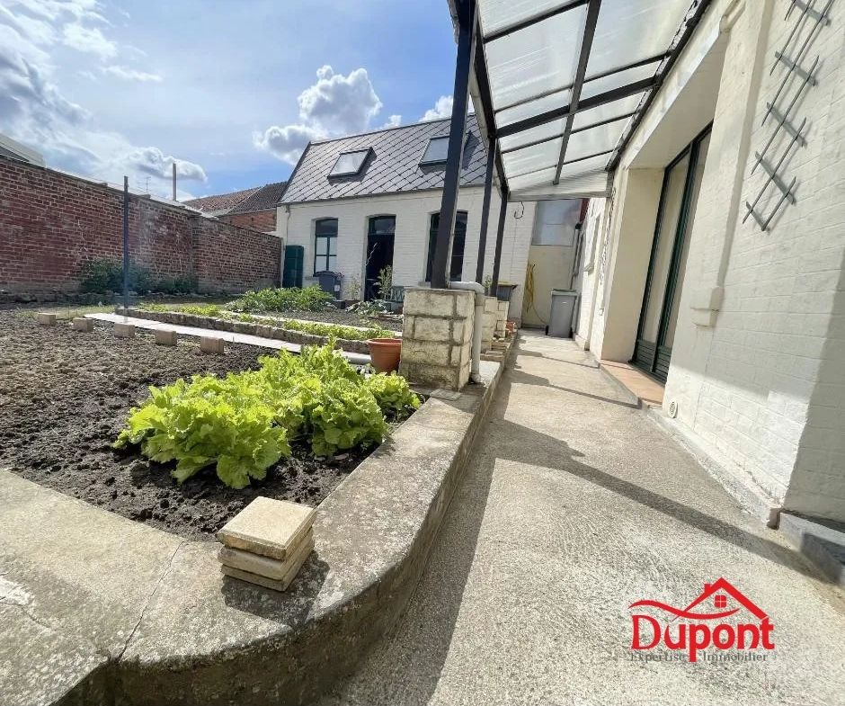 Longère à vendre à Beauvois-en-Cambrésis – Maison individuelle avec dépendances 