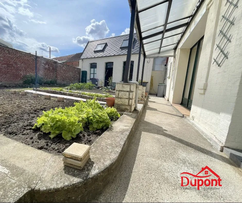 Longère à vendre à Beauvois-en-Cambrésis – Maison individuelle avec dépendances 