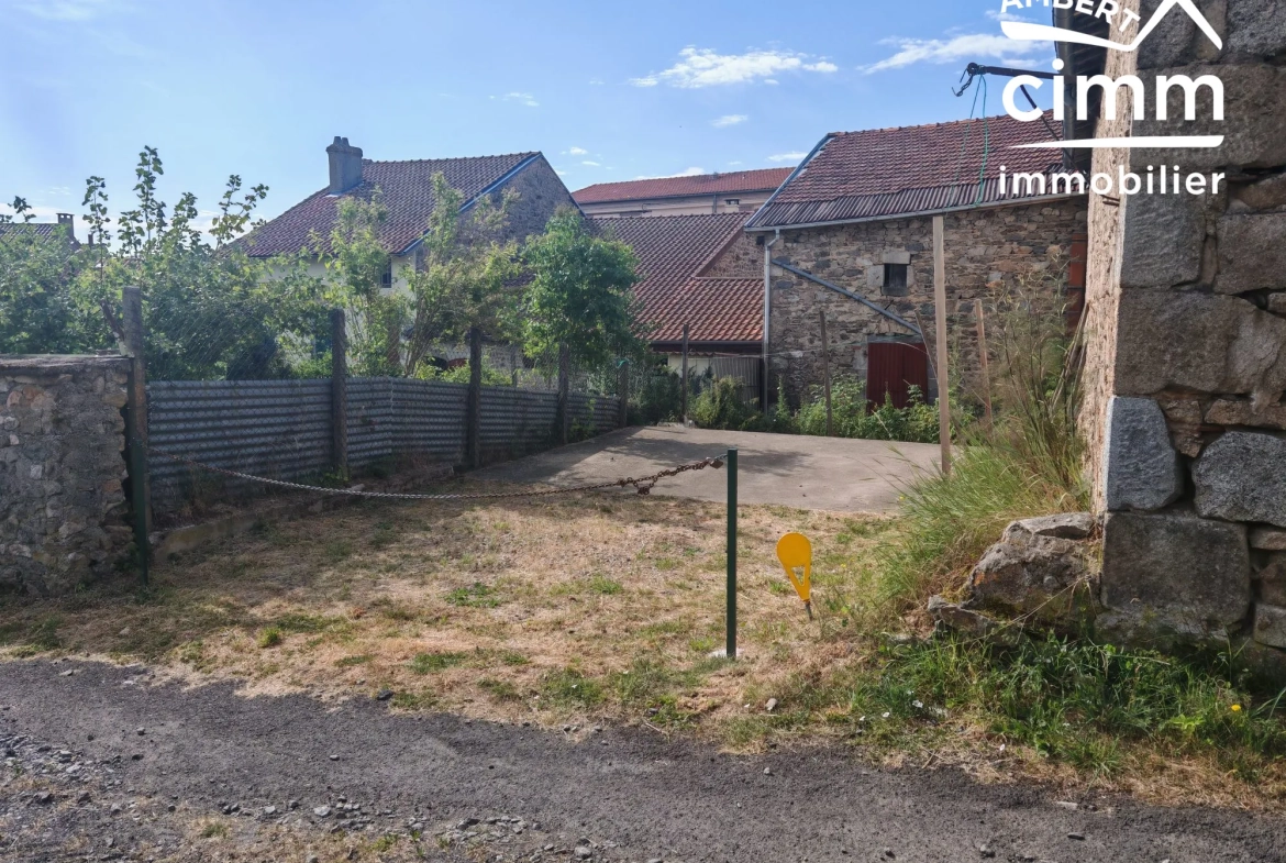 Charmante maison de bourg rénovée à Saint Germain l'Herm 