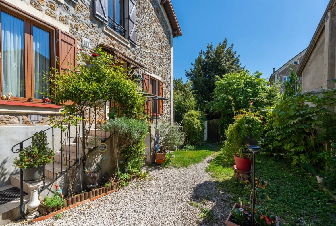 Appartement T3 avec jardin privé à Corbeil-Essonnes - Faibles charges 