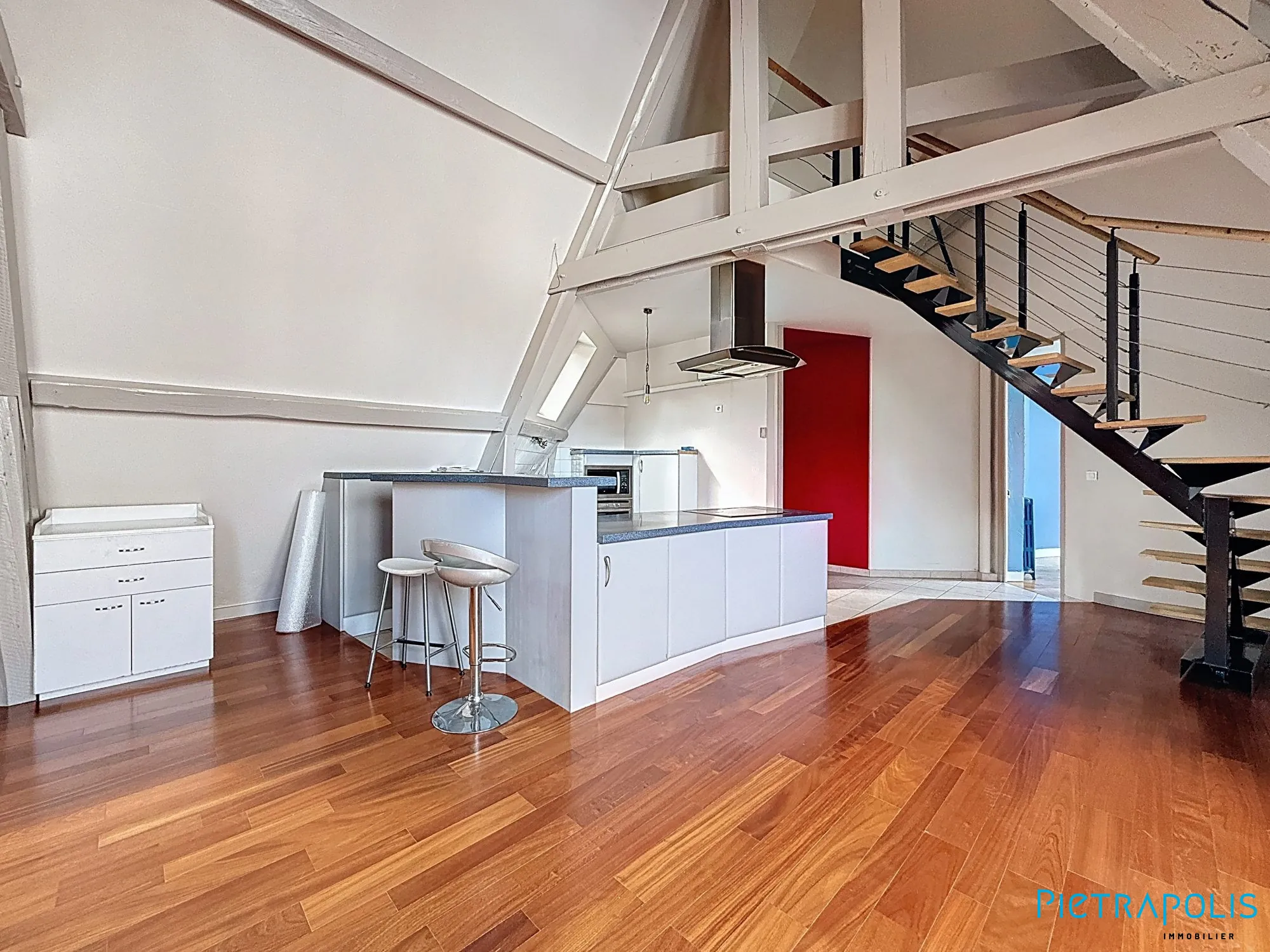 Appartement T4 lumineux de 107m² à Tarare, idéalement situé 