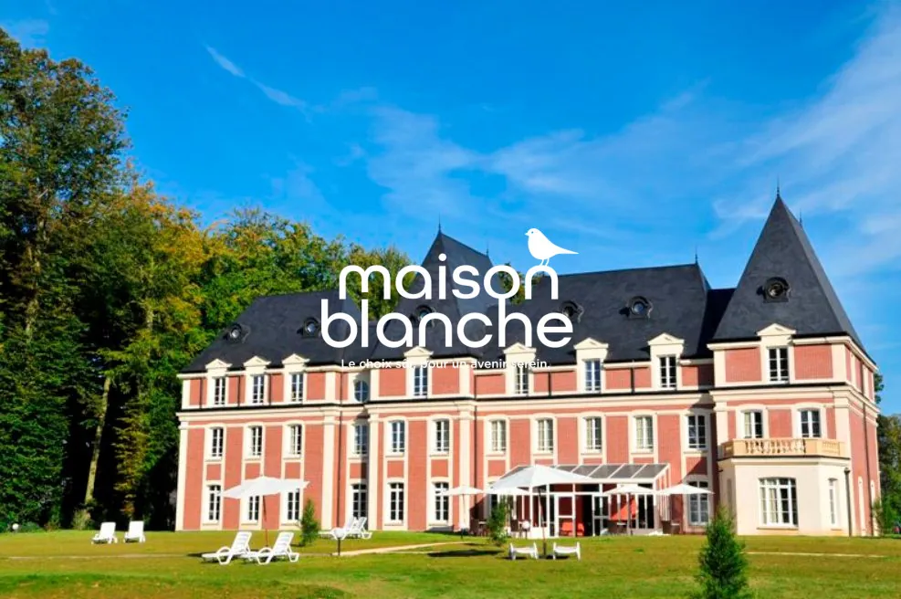 Investissement immobilier à Maniquerville - Appartement locatif avec piscine en Normandie 
