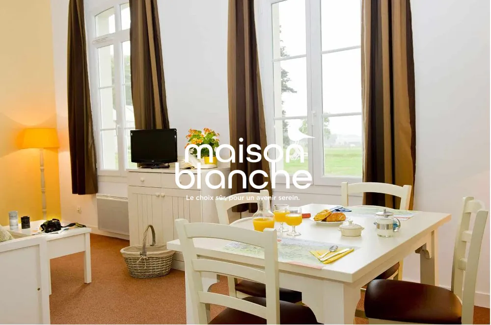Investissement immobilier à Maniquerville - Appartement locatif avec piscine en Normandie 