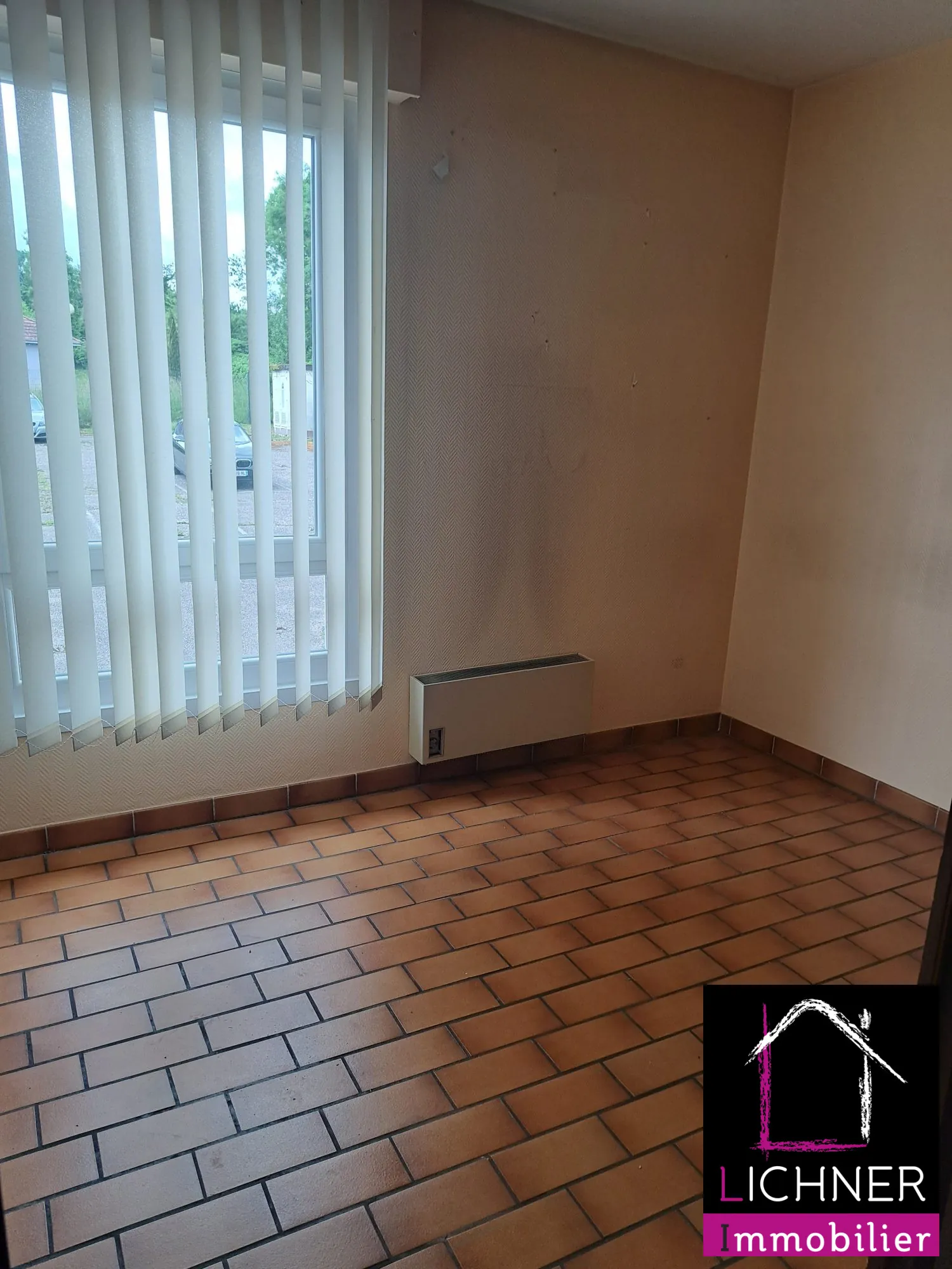 Appartement à vendre de 78m² à Bouzonville, idéal pour rénovation 