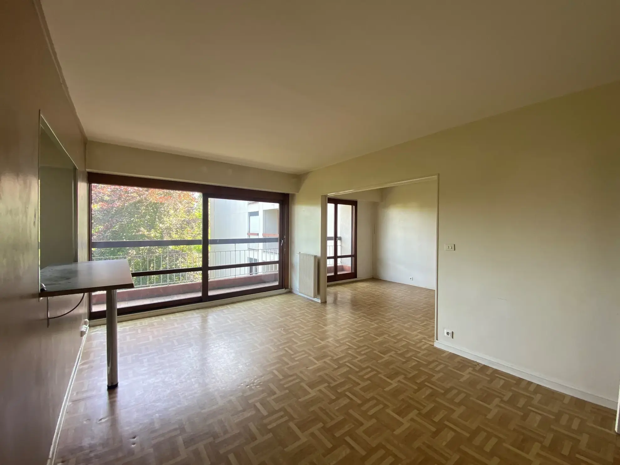 Appartement 5 pièces à Athis-Mons avec balcon, cave et parking, proche gare 