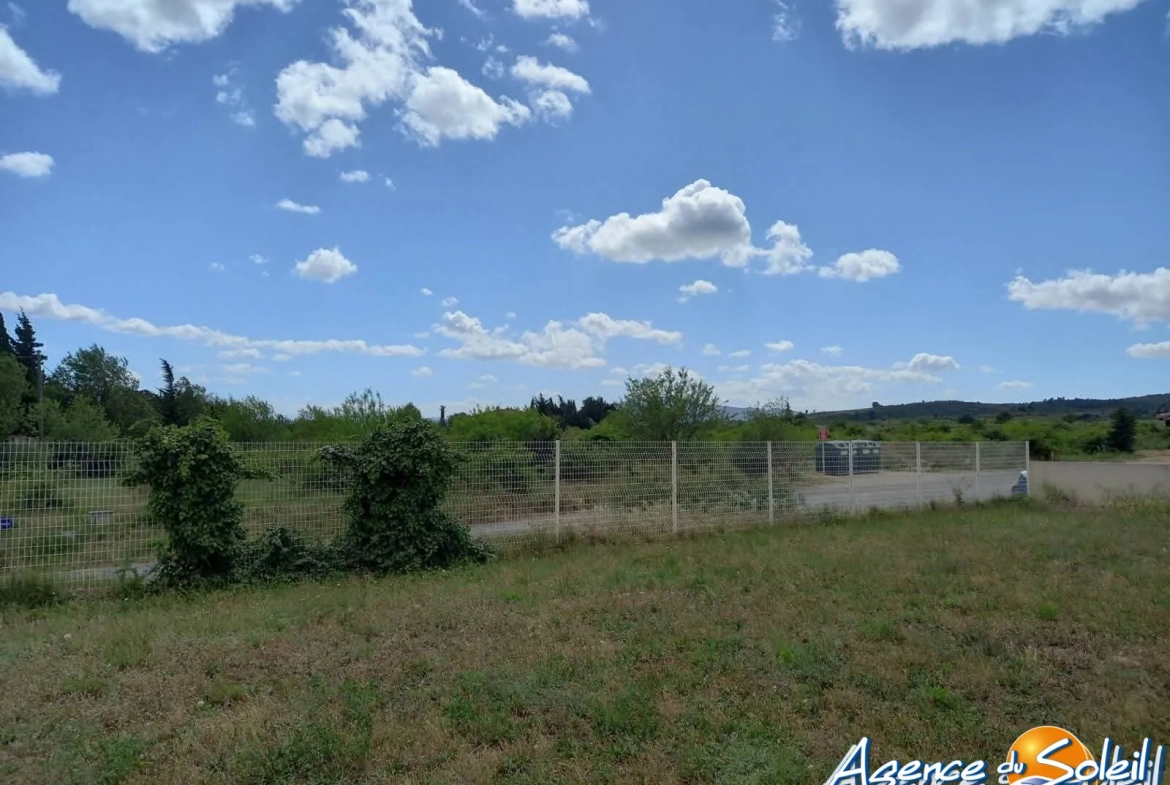 Appartement T3 avec terrasse, parking et piscine à Lézignan-Corbières 