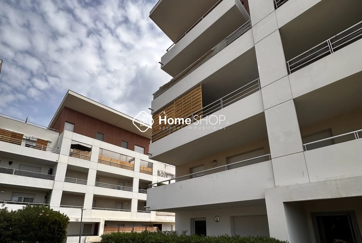 Appartement T2 avec terrasse à vendre à Marseille, La Calade 