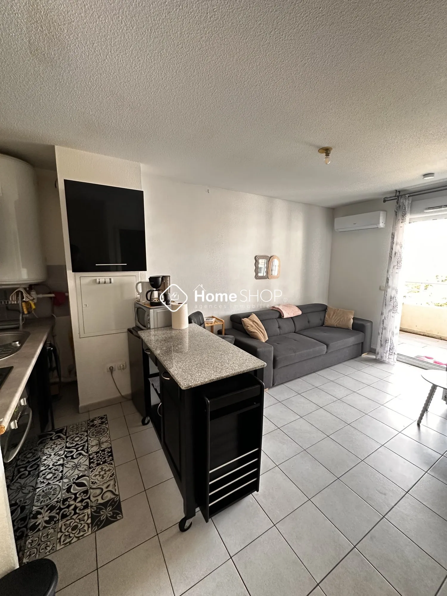 Appartement T2 avec terrasse à vendre à Marseille, La Calade 