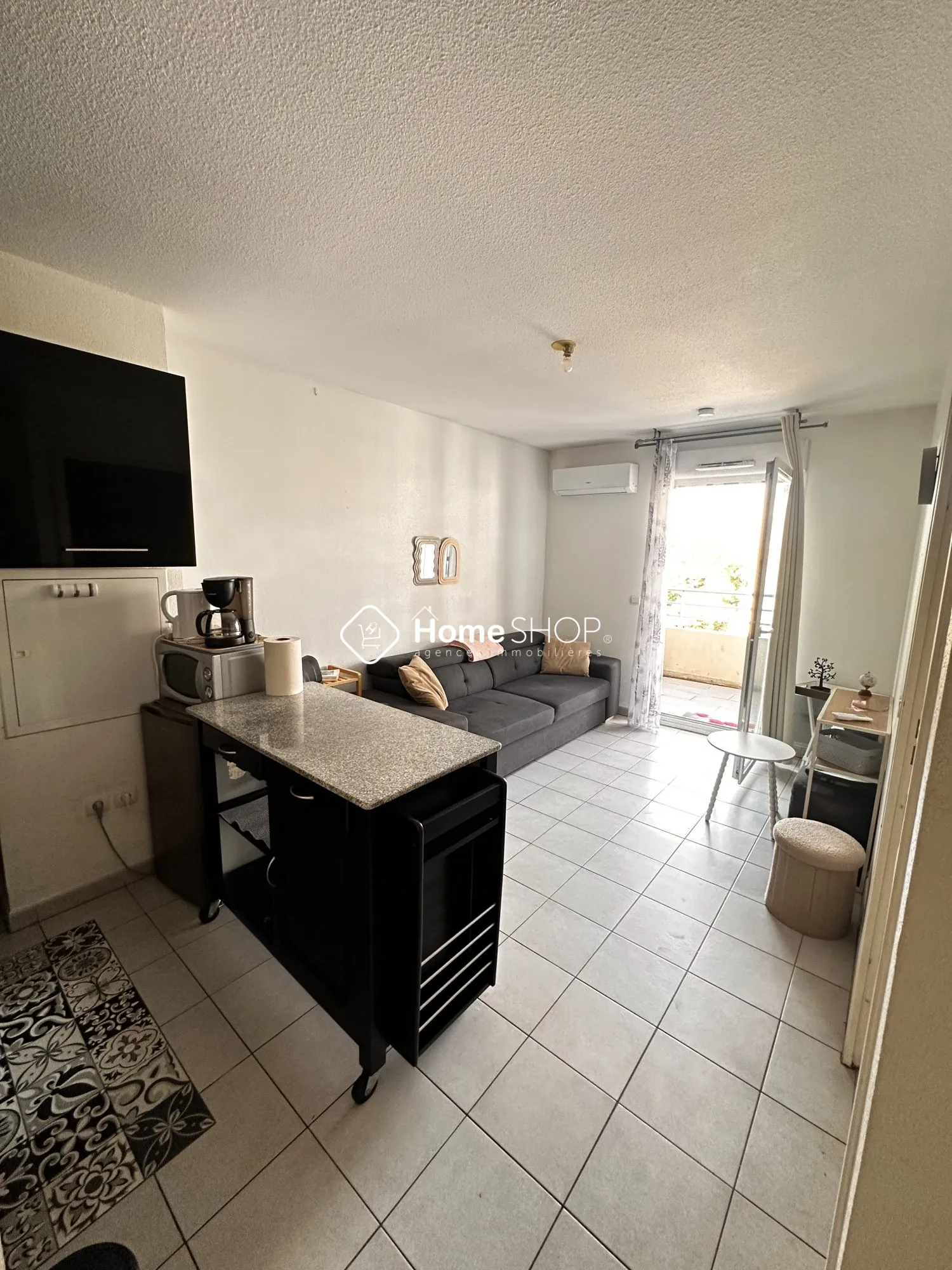 Appartement T2 avec terrasse à vendre à Marseille, La Calade 