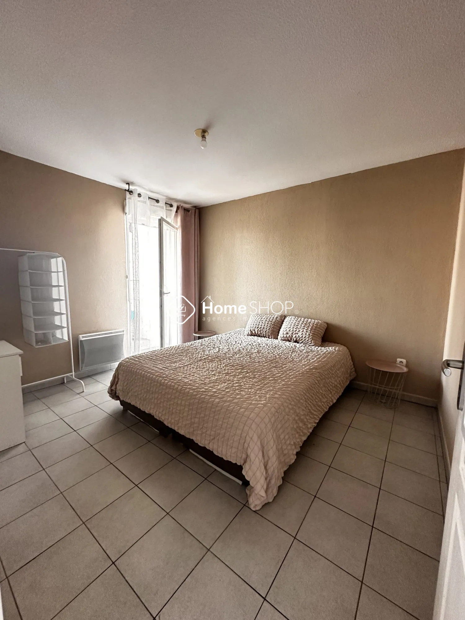 Appartement T2 avec terrasse à vendre à Marseille, La Calade 