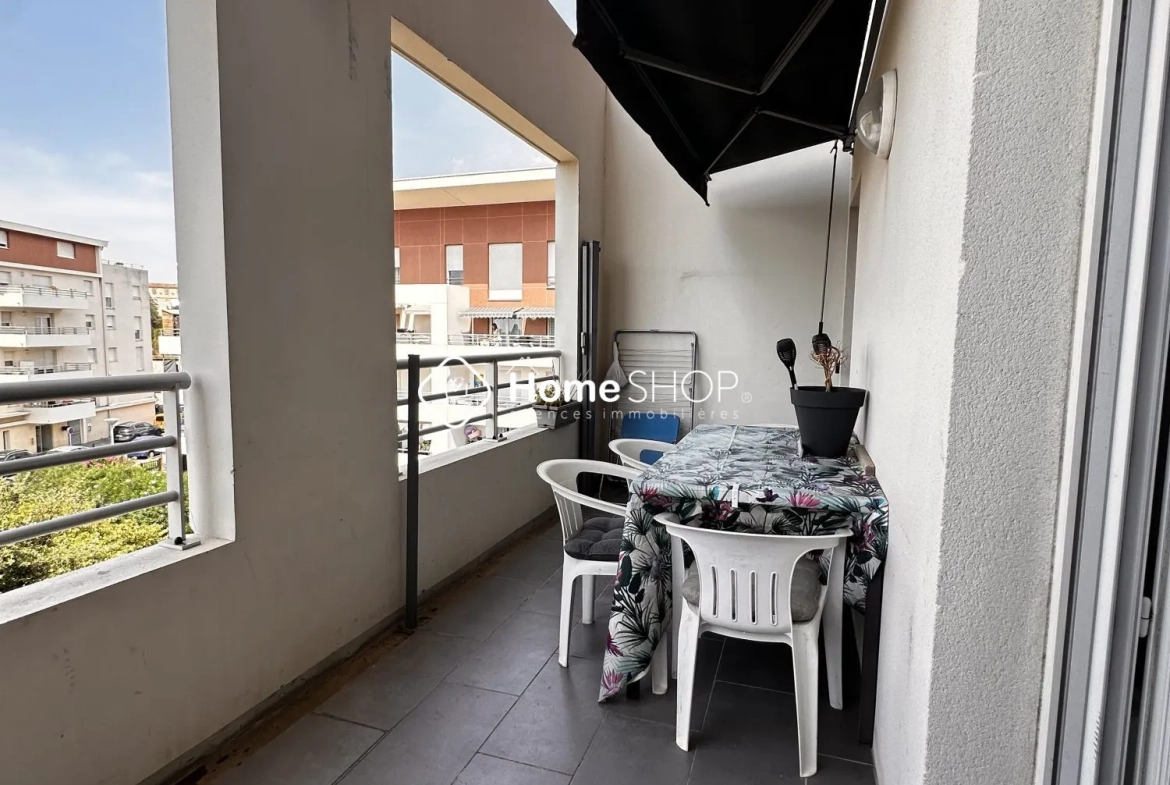 Appartement T2 avec terrasse à vendre à Marseille, La Calade 