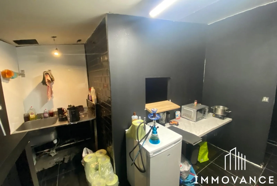 Murs commerciaux de 108 m² avec terrasse à Montpellier Quartier Gare 