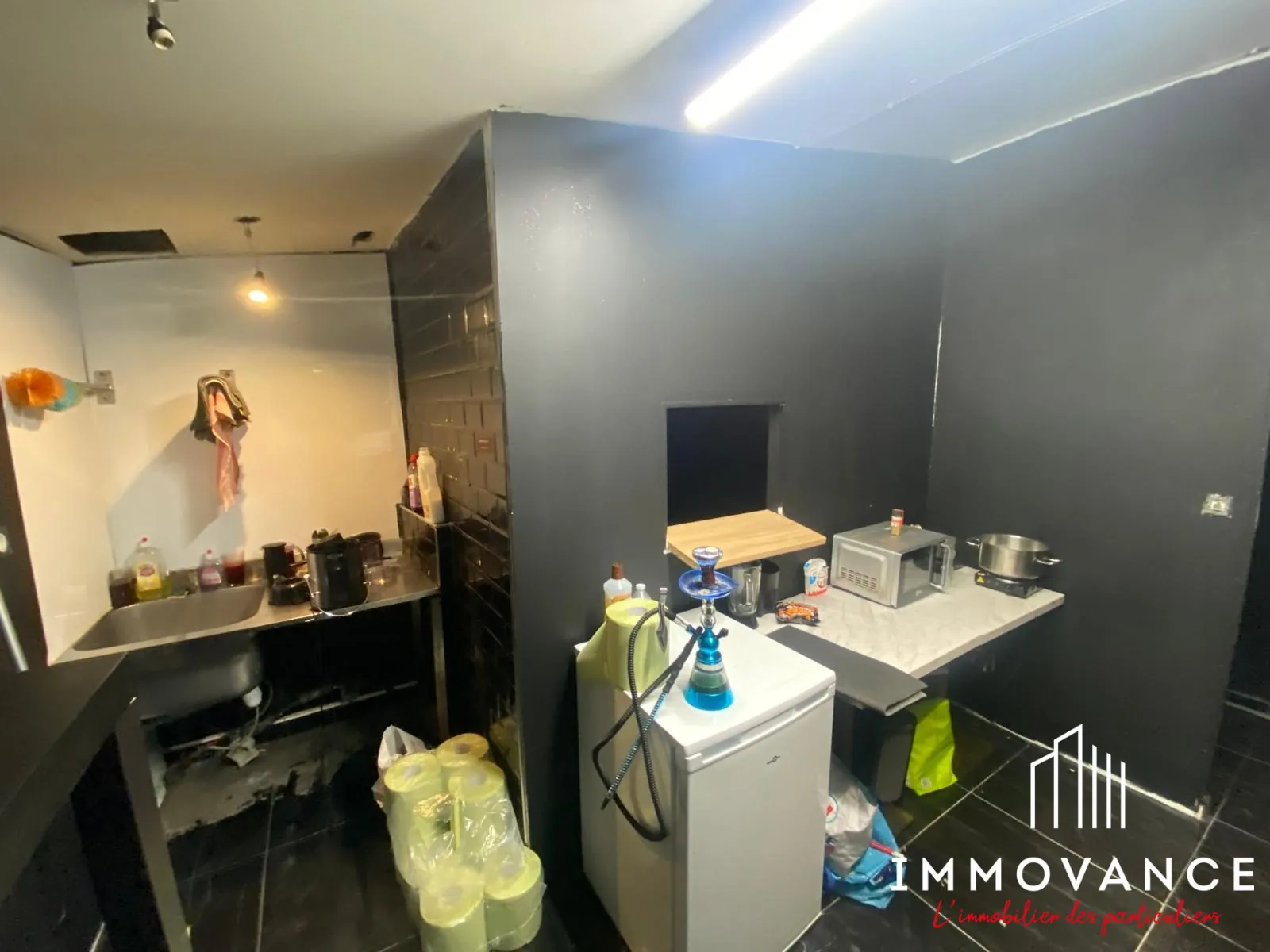 Murs commerciaux de 108 m² avec terrasse à Montpellier Quartier Gare 