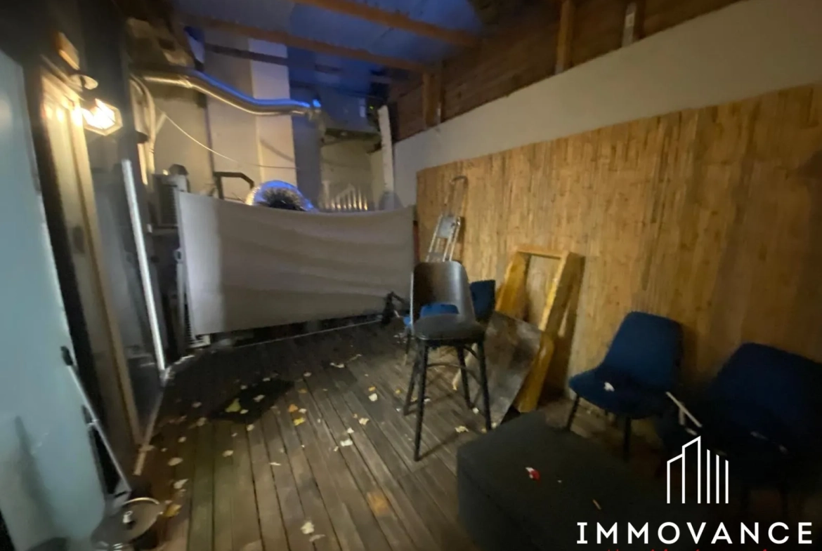 Murs commerciaux de 108 m² avec terrasse à Montpellier Quartier Gare 