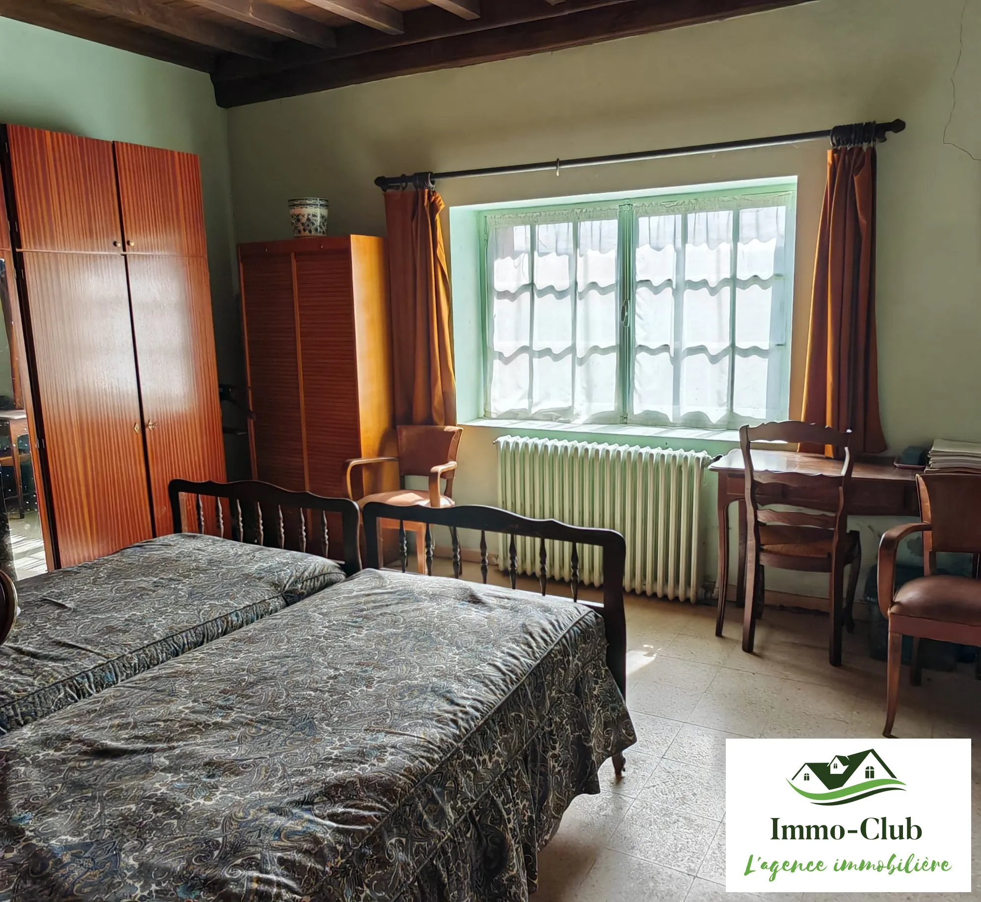 Maison de campagne spacieuse avec vue en Morvan près de Blismes 