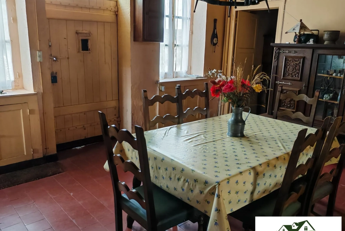 Maison de campagne spacieuse avec vue en Morvan près de Blismes 
