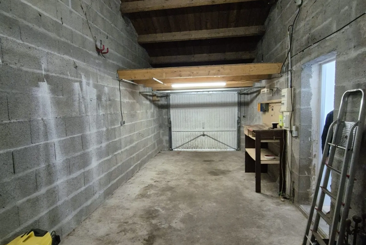 Maison de plain-pied à Surgères avec jardin clos et garage - Prêt à emménager 