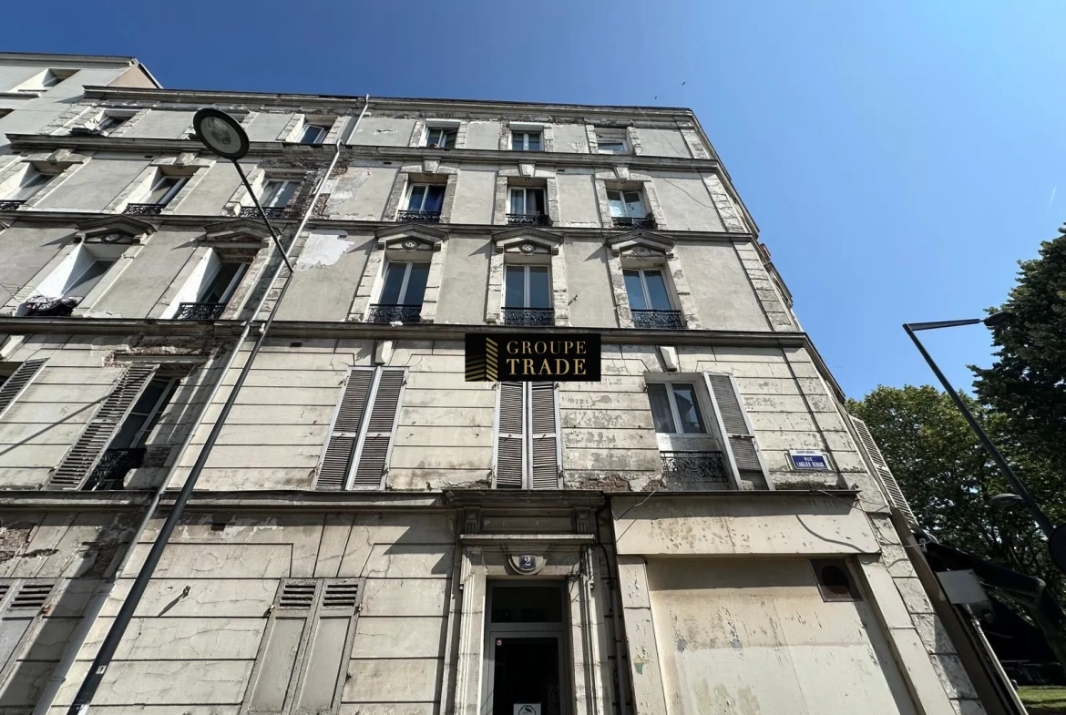 A vendre appartement 2 pièces à Saint-Denis, idéal investisseur ou primo-accédant 