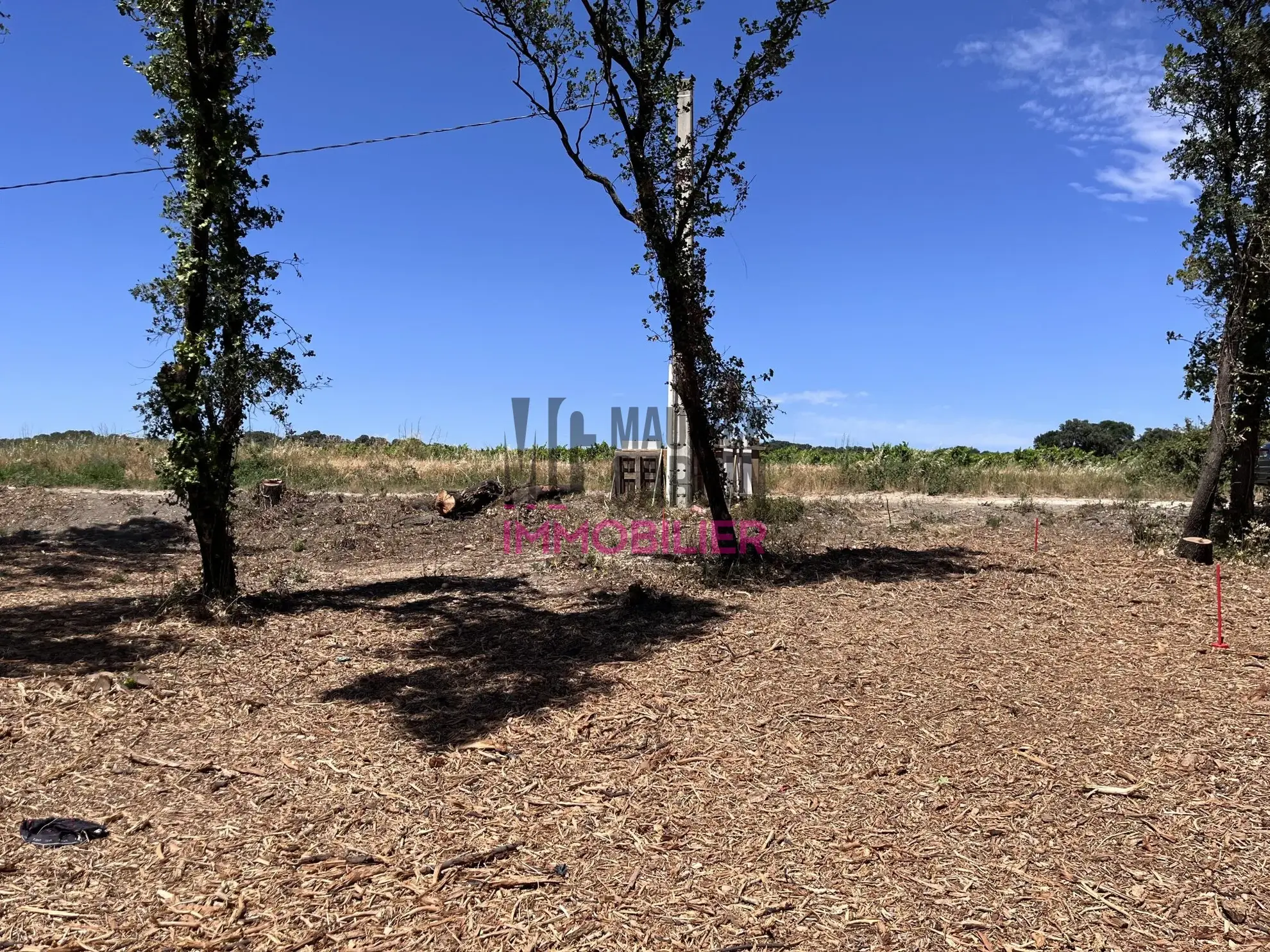 Terrain constructible à vendre à Bedarrides avec permis accepté 