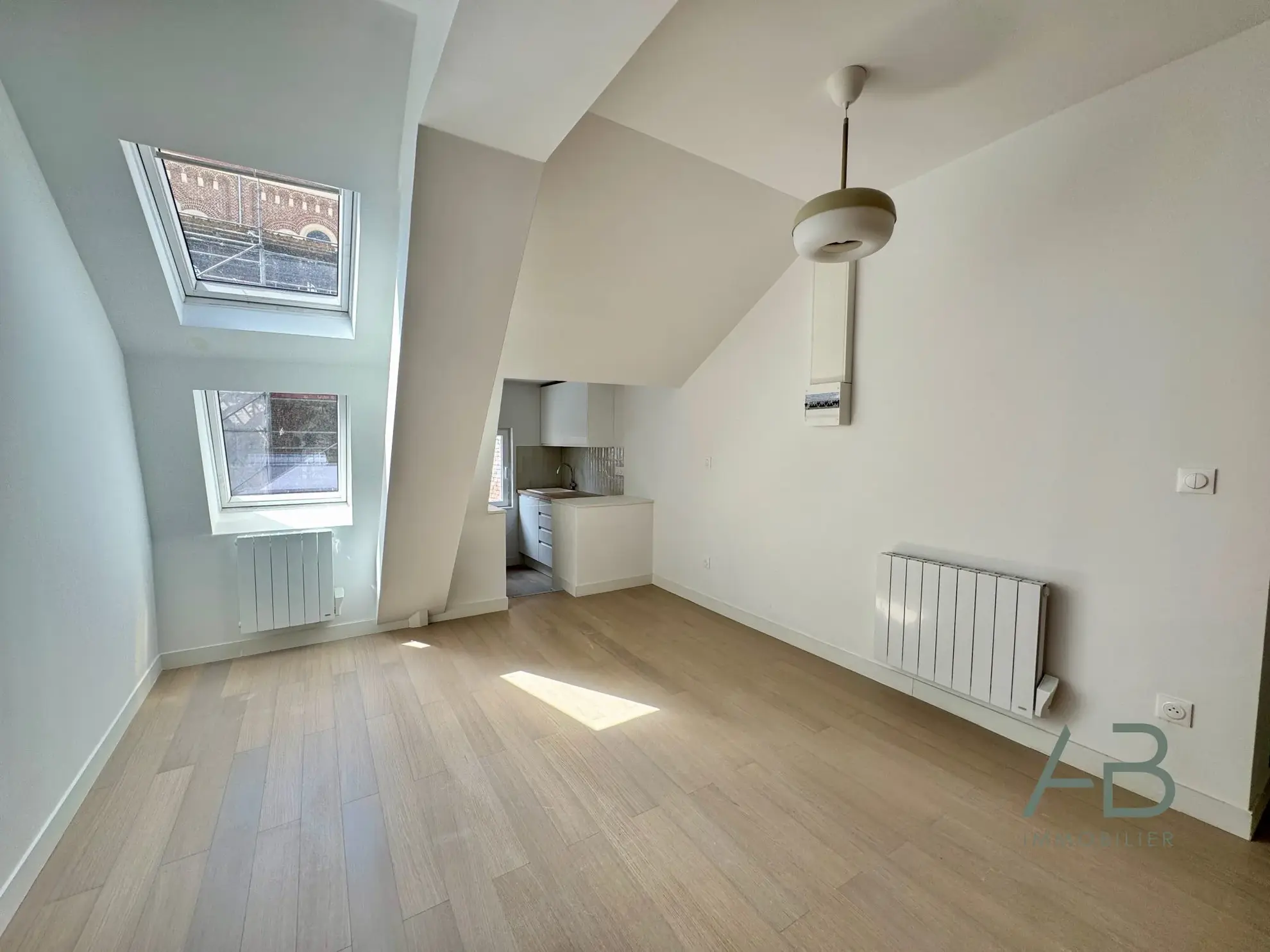 Bel appartement T2 à Lille Wazemmes proche métro et marché 