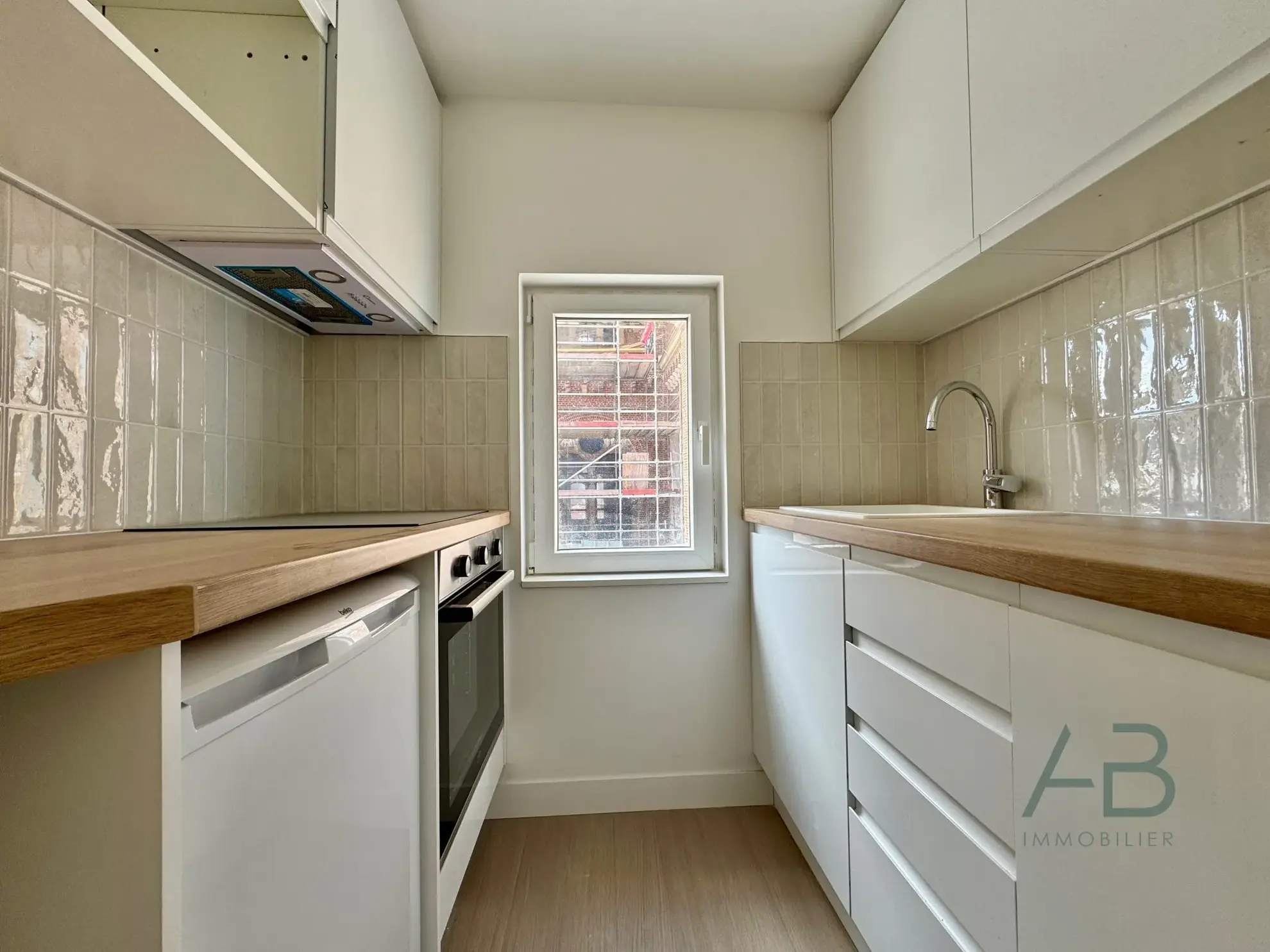 Bel appartement T2 à Lille Wazemmes proche métro et marché 