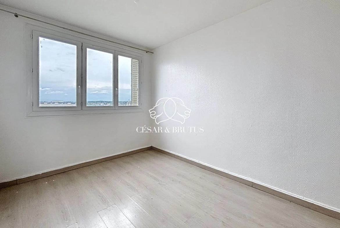 Appartement de 75 m² avec balcon à Villeurbanne, 3 chambres, au 9e étage 