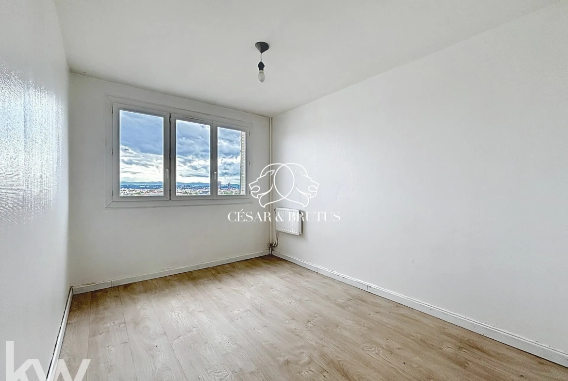 Appartement de 75 m² avec balcon à Villeurbanne, 3 chambres, au 9e étage 