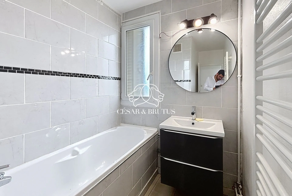 Appartement de 75 m² avec balcon à Villeurbanne, 3 chambres, au 9e étage 