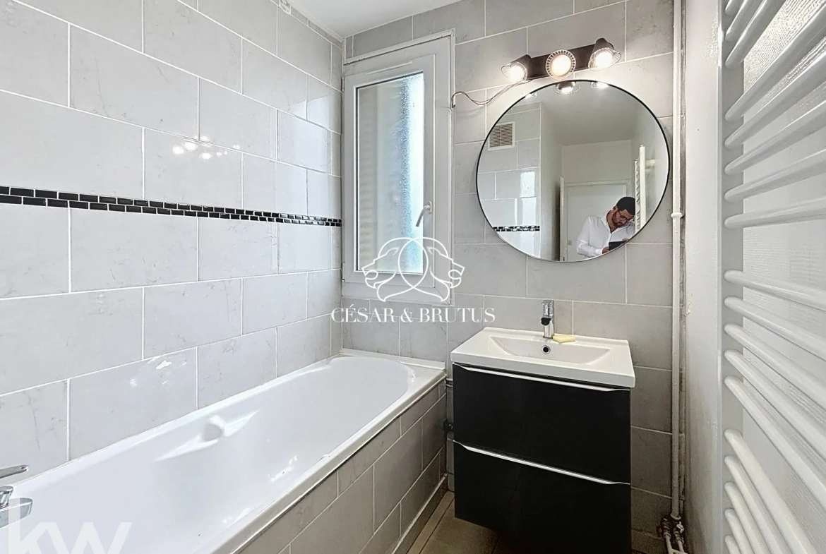 Appartement de 75 m² avec balcon à Villeurbanne, 3 chambres, au 9e étage 
