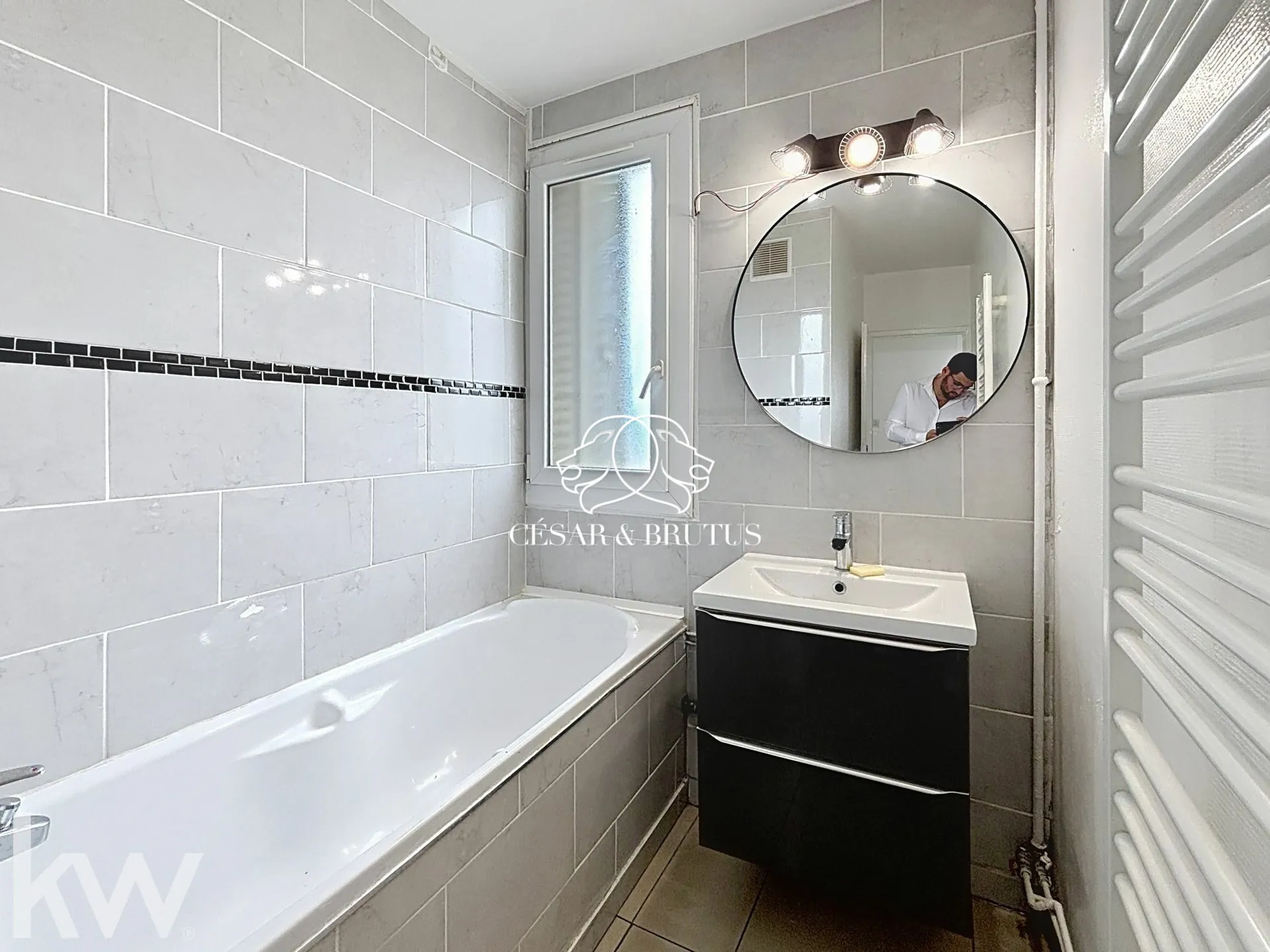 Appartement de 75 m² avec balcon à Villeurbanne, 3 chambres, au 9e étage 